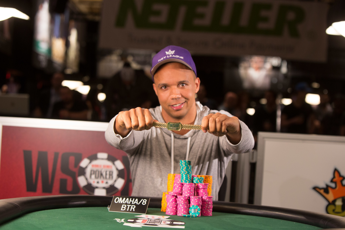 Phil Ivey Leads the Pack on Day 1 of the $10K PLO Hi‑Lo Championship